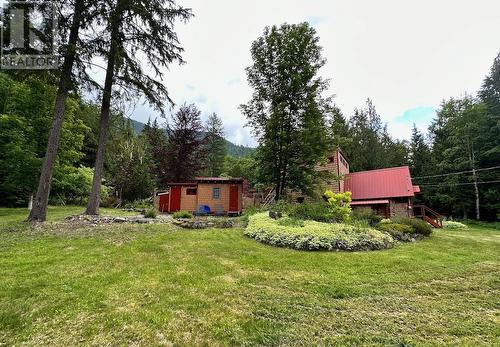 8780 Martens Road, Slocan, BC - Outdoor