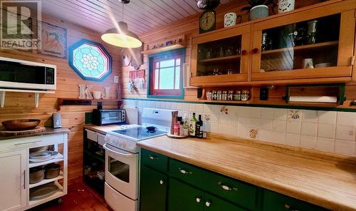 8780 Martens Road, Slocan, BC - Indoor Photo Showing Kitchen