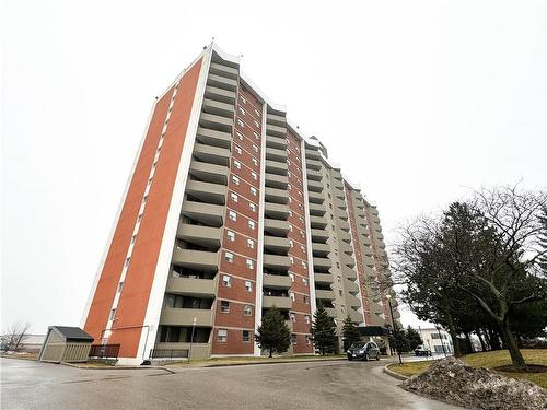 1105 Jalna Boulevard|Unit #905, London, ON - Outdoor With Balcony With Facade