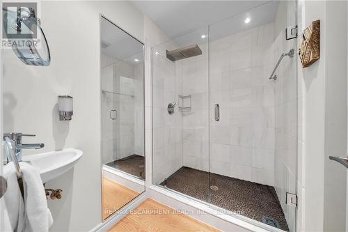 1901 River Road E, Haldimand, ON - Indoor Photo Showing Bathroom