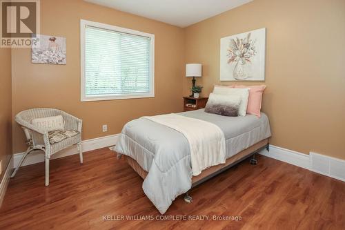 375 Cherrywood Avenue, Fort Erie, ON - Indoor Photo Showing Bedroom