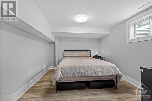 253 Anna Avenue, Ottawa, ON - Indoor Photo Showing Bedroom