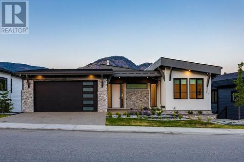 927 Carnoustie Drive, Kelowna, BC - Outdoor With Facade