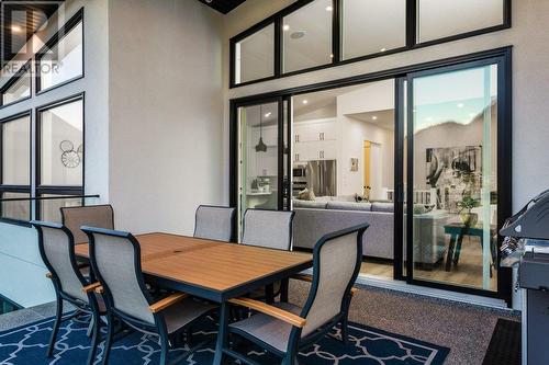 927 Carnoustie Drive, Kelowna, BC - Indoor Photo Showing Dining Room