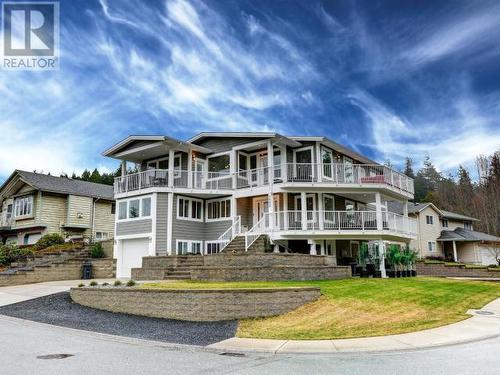 4000 Saturna Ave, Powell River, BC - Outdoor With Facade