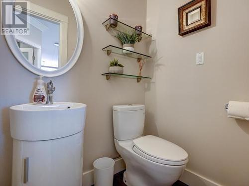 4000 Saturna Ave, Powell River, BC - Indoor Photo Showing Bathroom