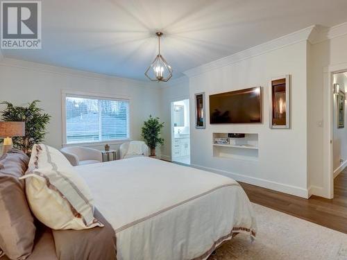 4000 Saturna Ave, Powell River, BC - Indoor Photo Showing Bedroom