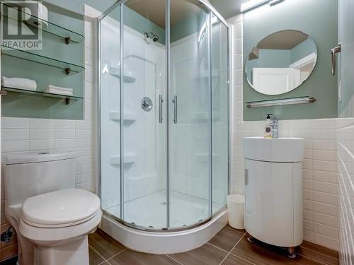 4000 Saturna Ave, Powell River, BC - Indoor Photo Showing Bathroom