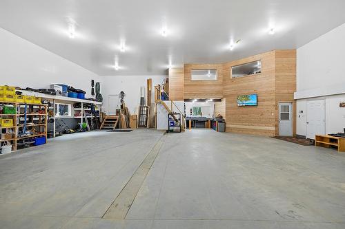 4790 Samuelson Road, Creston, BC - Indoor Photo Showing Garage