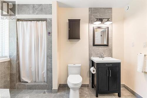 19 Murray Avenue, Northern Bruce Peninsula, ON - Indoor Photo Showing Bathroom