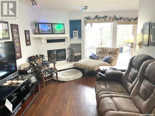 22 Chemin Bellevue Road, Battleford, SK - Indoor Photo Showing Living Room With Fireplace
