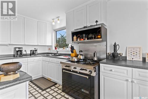 Aberdeen Acreage, Aberdeen Rm No. 373, SK - Indoor Photo Showing Kitchen With Double Sink