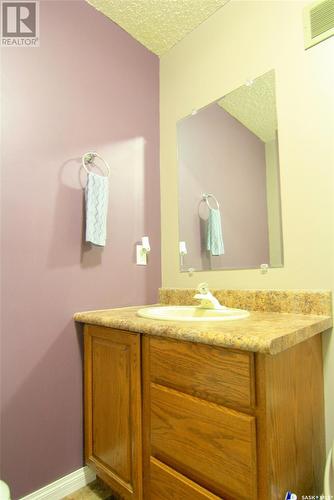 2 Morrison Drive, Yorkton, SK - Indoor Photo Showing Bathroom