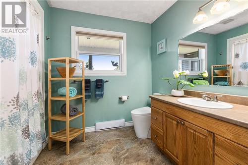 141 Marys Point Road, Harvey, NB - Indoor Photo Showing Bathroom