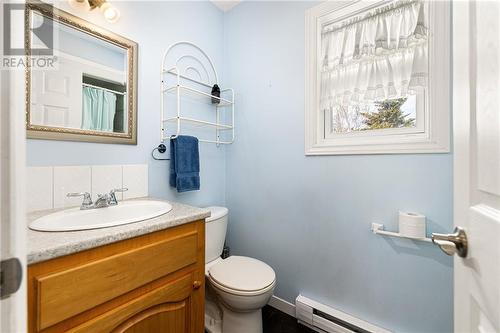 141 Marys Point Road, Harvey, NB - Indoor Photo Showing Bathroom