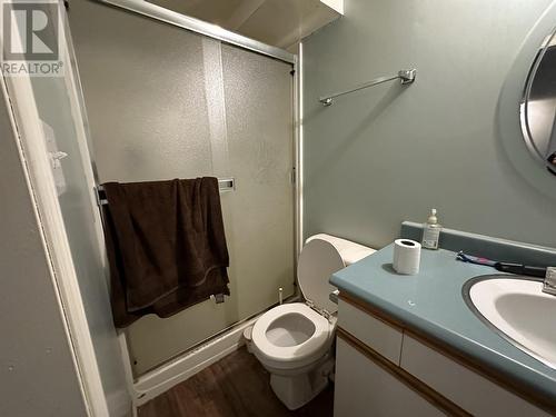 686 Douglas Street, Prince George, BC - Indoor Photo Showing Bathroom
