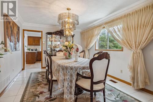 2069 The Chase, Mississauga, ON - Indoor Photo Showing Dining Room