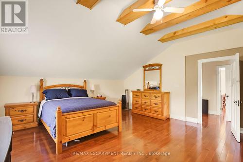 468 Mud Street W, Grimsby, ON - Indoor Photo Showing Bedroom