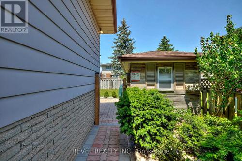 7151 Maywood Street, Niagara Falls, ON - Outdoor With Deck Patio Veranda