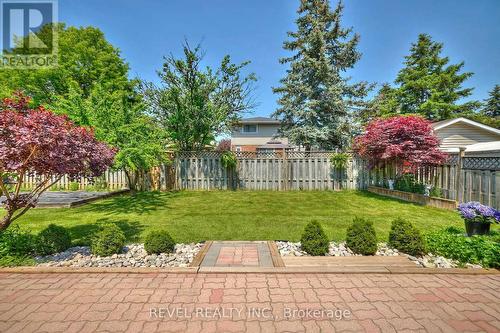 7151 Maywood Street, Niagara Falls, ON - Outdoor With Backyard