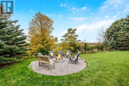 35 Karendale Crescent, Hamilton, ON - Outdoor With Backyard