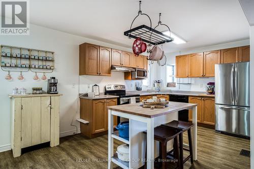 38 Grassyplain Drive, Hamilton (Mount Hope), ON - Indoor Photo Showing Other Room