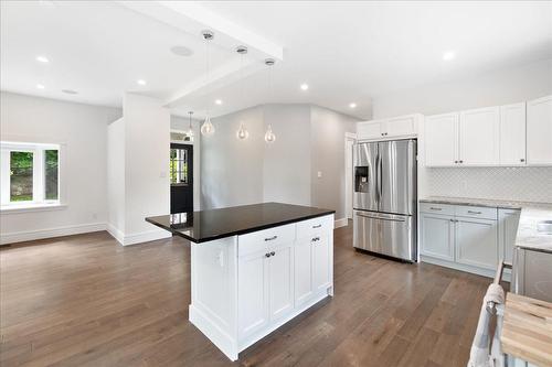 211 Houston Street, Nelson, BC - Indoor Photo Showing Kitchen With Stainless Steel Kitchen