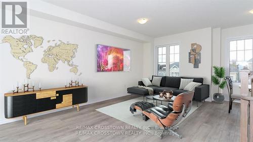 20 Abby Drive, Wasaga Beach, ON - Indoor Photo Showing Living Room