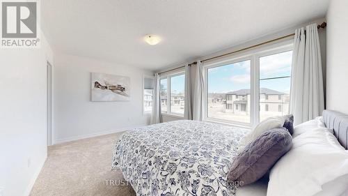 178 Rosanne Circle, Wasaga Beach, ON - Indoor Photo Showing Bedroom