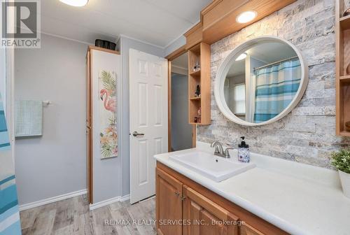 3 St James Place, Wasaga Beach, ON - Indoor Photo Showing Bathroom