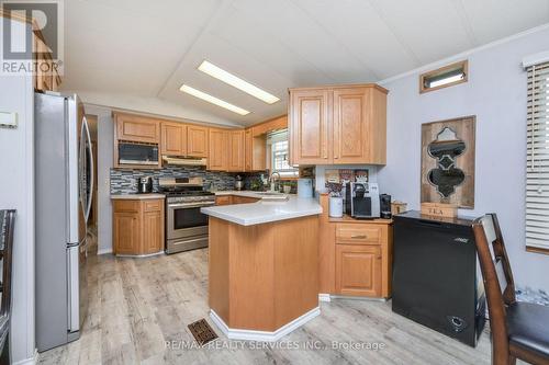 3 St James Place, Wasaga Beach, ON - Indoor Photo Showing Kitchen