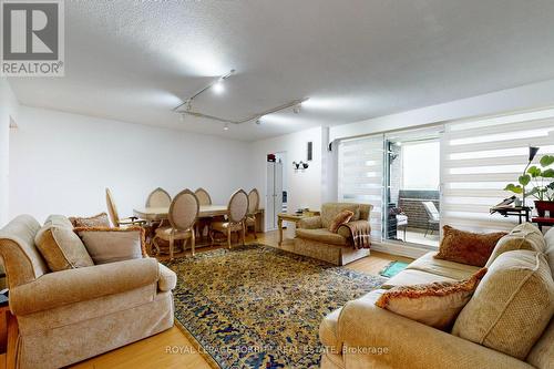 1808 - 1535 Lakeshore Road E, Mississauga, ON - Indoor Photo Showing Living Room
