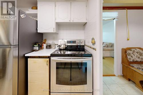 1808 - 1535 Lakeshore Road E, Mississauga, ON - Indoor Photo Showing Kitchen