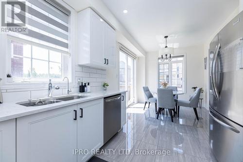 3 Novice Drive, Brampton, ON - Indoor Photo Showing Kitchen With Double Sink With Upgraded Kitchen