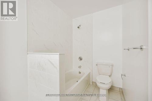 316 - 1480 Bayly Street, Pickering, ON - Indoor Photo Showing Bathroom