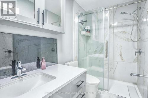 185 Braymore Boulevard, Toronto, ON - Indoor Photo Showing Bathroom