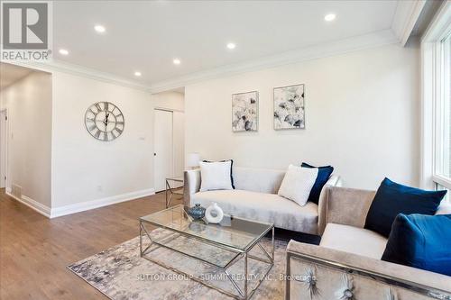 26 Miramar Crescent, Toronto, ON - Indoor Photo Showing Living Room