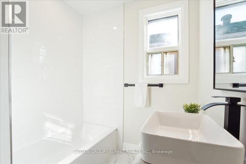26 Miramar Crescent, Toronto, ON - Indoor Photo Showing Bathroom