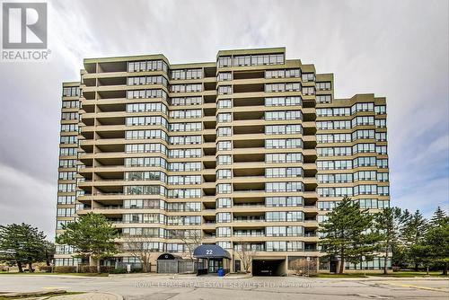 908 - 22 Clarissa Drive, Richmond Hill, ON - Outdoor With Balcony With Facade