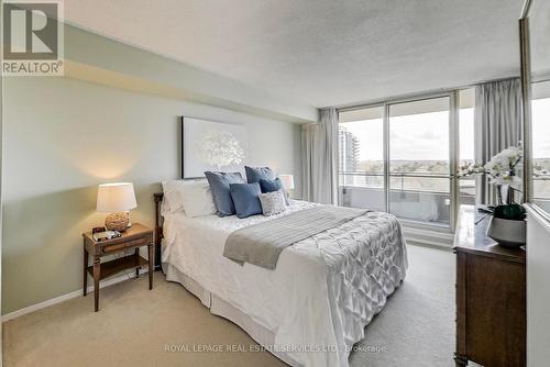 908 - 22 Clarissa Drive, Richmond Hill, ON - Indoor Photo Showing Bedroom