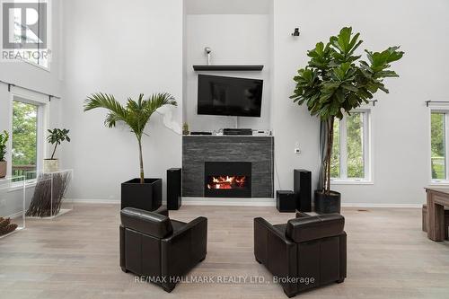 71 Cedarvale Boulevard, Whitchurch-Stouffville, ON - Indoor Photo Showing Living Room With Fireplace