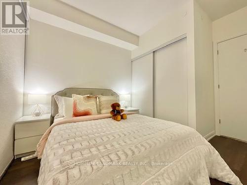 4205 - 50 Charles Street E, Toronto, ON - Indoor Photo Showing Bedroom