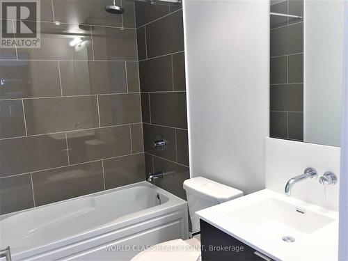 5401 - 88 Harbour Street, Toronto, ON - Indoor Photo Showing Bathroom