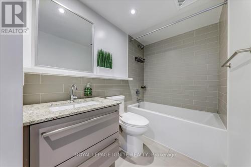 1106 - 120 Varna Drive, Toronto, ON - Indoor Photo Showing Bathroom
