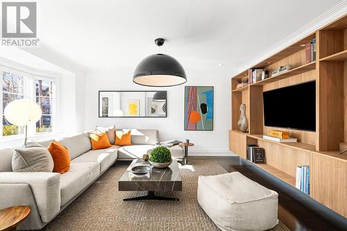 215 Lonsmount Drive, Toronto, ON - Indoor Photo Showing Living Room