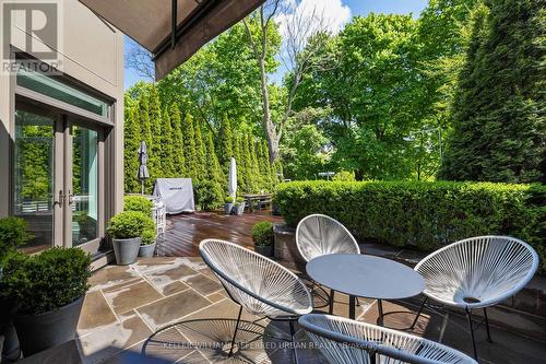 215 Lonsmount Drive, Toronto, ON - Outdoor With Exterior