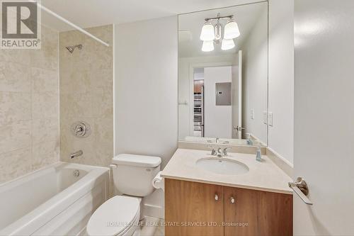 402 - 438 King Street W, Toronto, ON - Indoor Photo Showing Bathroom