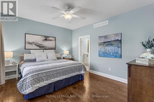 2768 Chestnut Street, Lincoln, ON - Indoor Photo Showing Bedroom