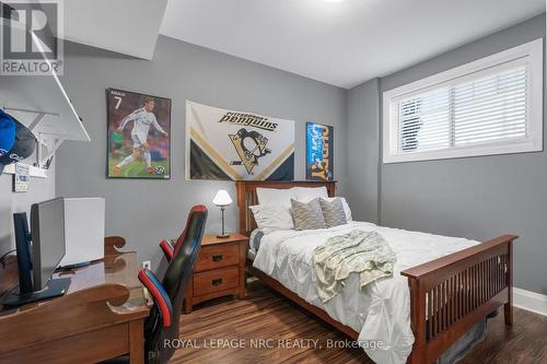 2768 Chestnut Street, Lincoln, ON - Indoor Photo Showing Bedroom