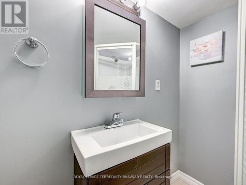 83 Sorrento Street, Kitchener, ON - Indoor Photo Showing Bathroom